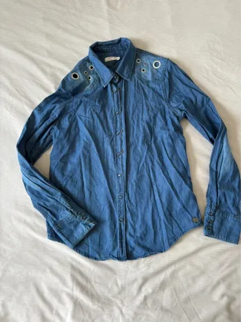 Chemise bleu  en jean DDP avec œillets épaules Taille M