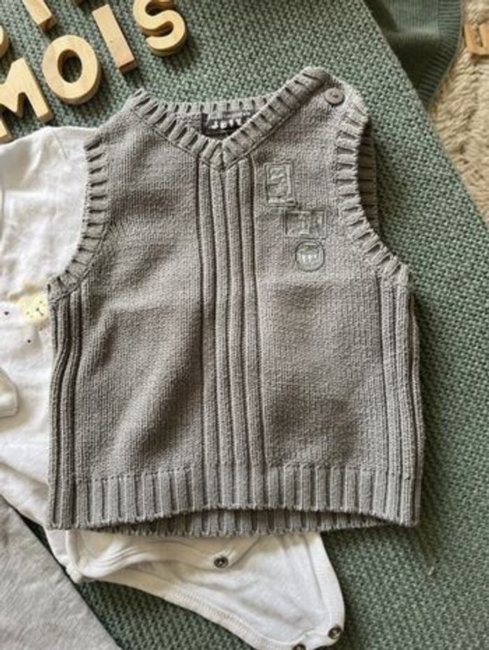 Lot vêtements bébé taille 6 mois - photo numéro 4