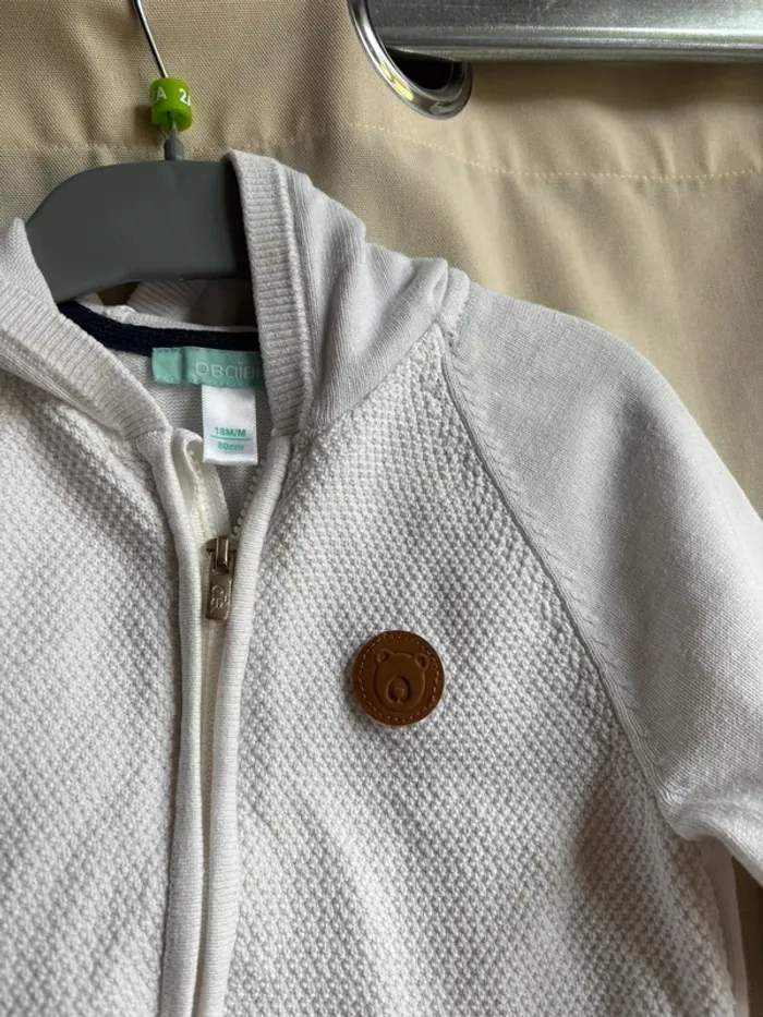 Veste à capuche 18 mois - photo numéro 2