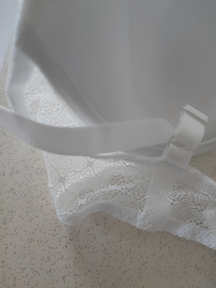 Soutien gorge - photo numéro 2