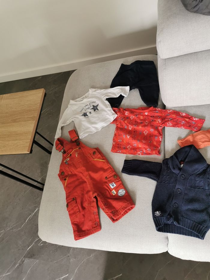 Lots de vêtements bébé taille 3 mois - photo numéro 9