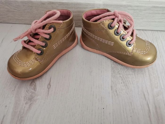 Chaussure Kickers or et Rose taille 21 - photo numéro 7
