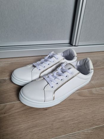 Baskets blanches 39