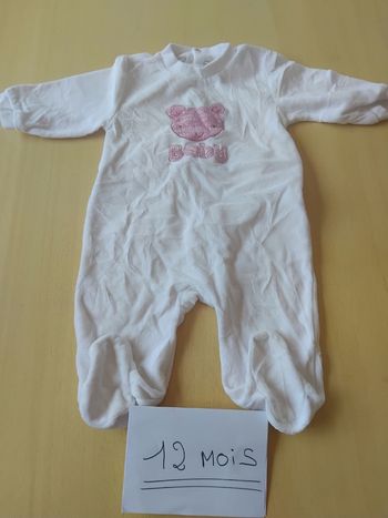 Pyjama bébé fille taille 12 mois bon état