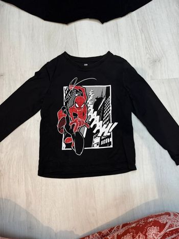 TEE shirt manches longues Spiderman 6 ans