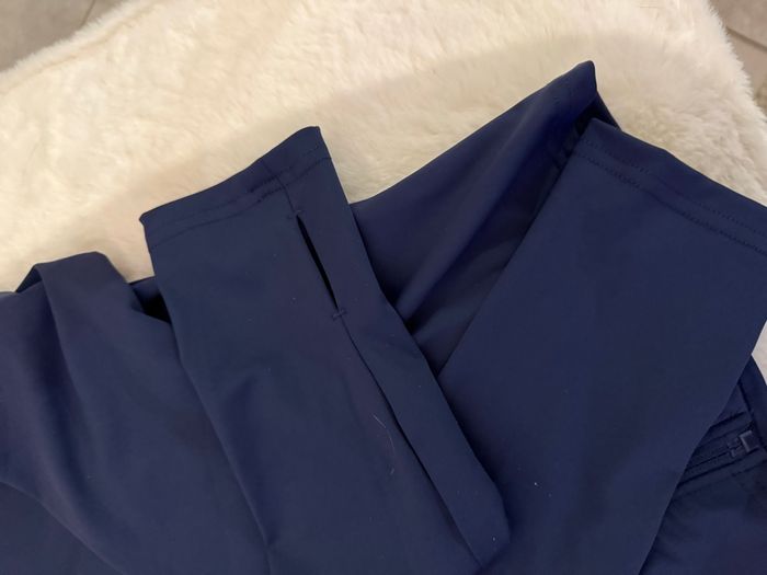 Ensemble sport neuf jamais porté taille S/M