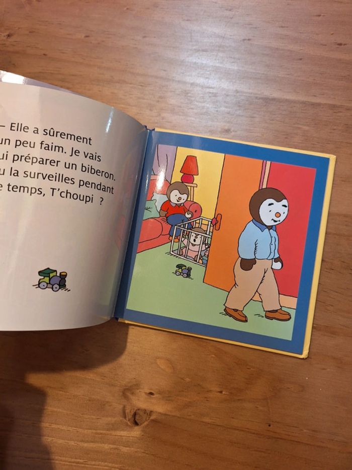 Livre t'choupi s'occupe bien de sa soeur - photo numéro 4