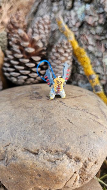 Super petite figurine Pokemon Nintendo porte clé Giratina