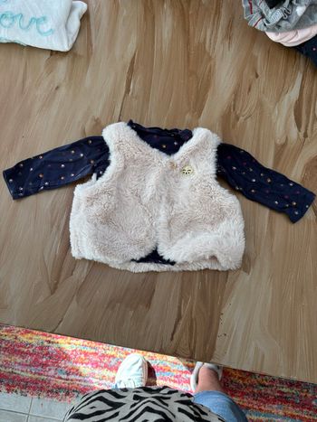 Ensemble gilet + pull 3 mois