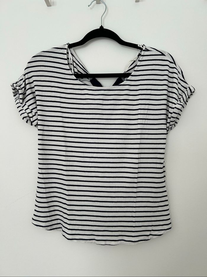 T-shirt marinière manches courtes matière élastique noeud dans le dos NafNaf M