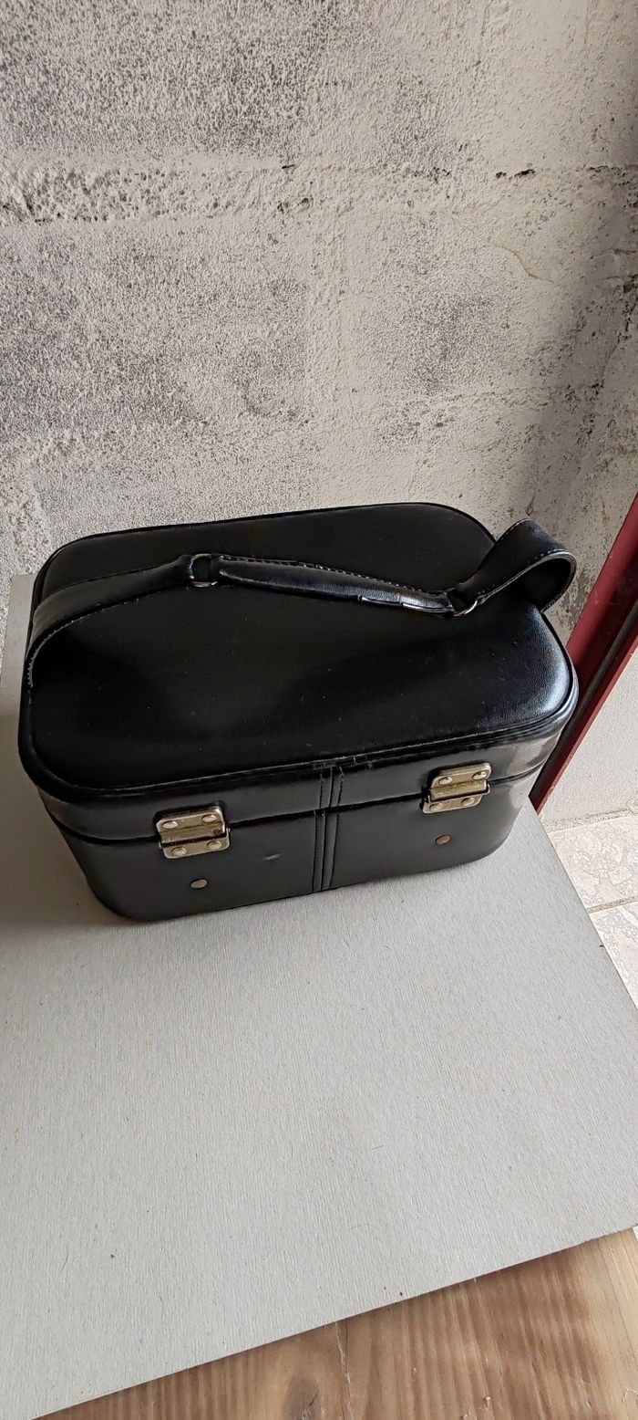 Vanity case rigide en cuir - photo numéro 3