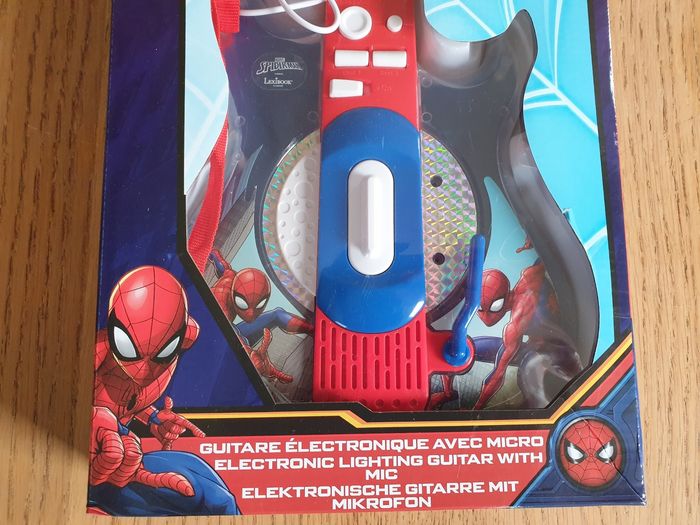 Guitare spiderman - photo numéro 4