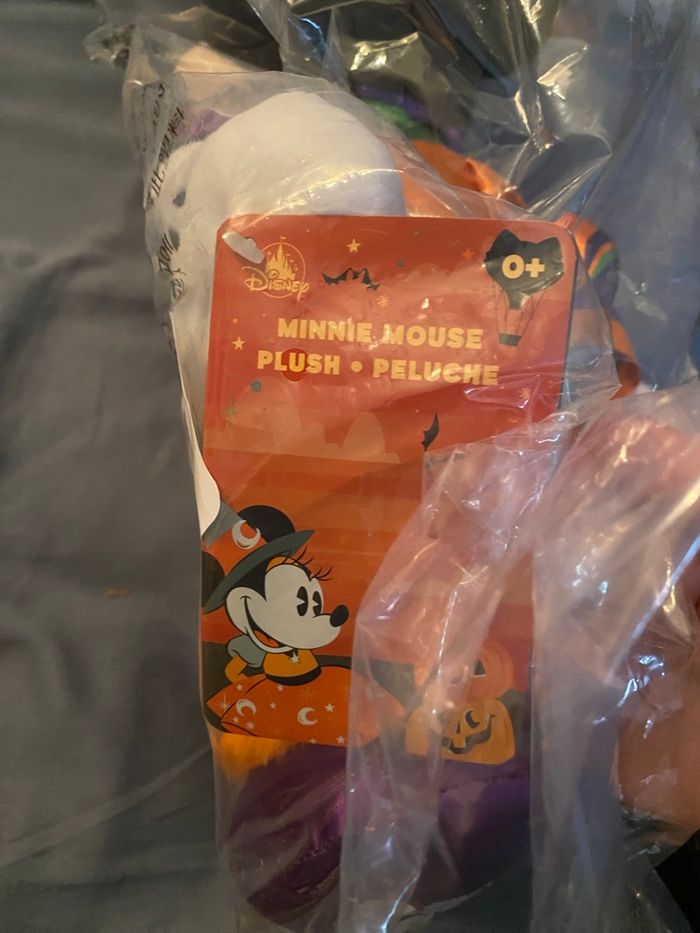 Peluche Halloween Minnie 2025 - photo numéro 2