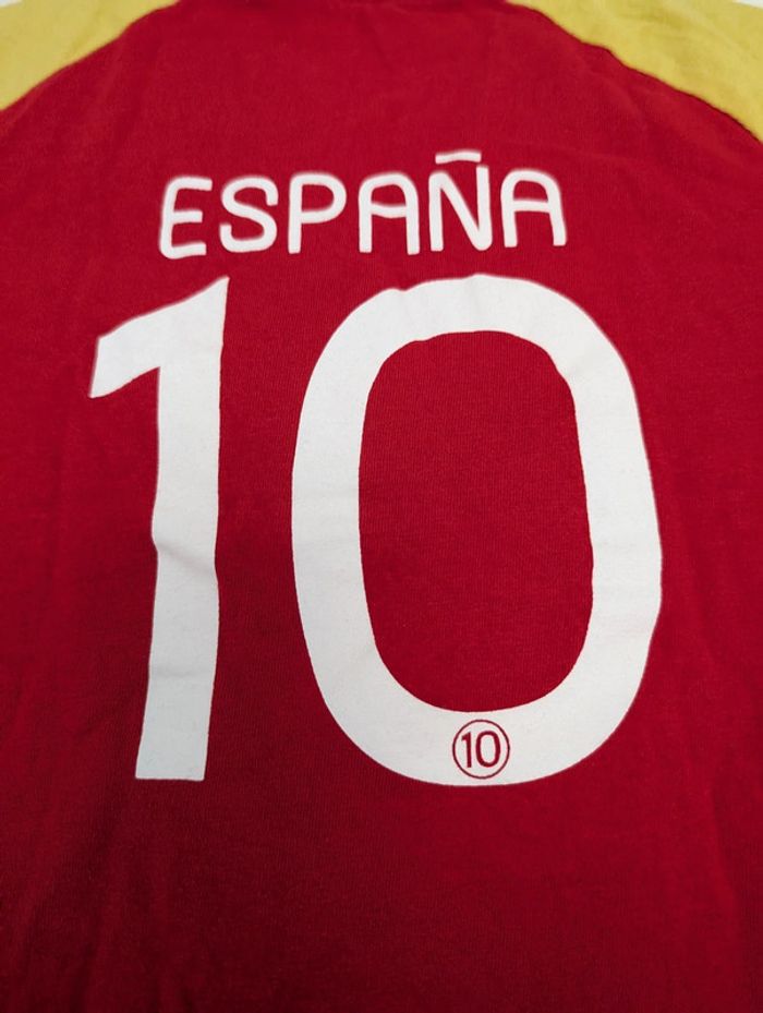 T-shirt rouge et jaune Espagne 5 ans - photo numéro 5