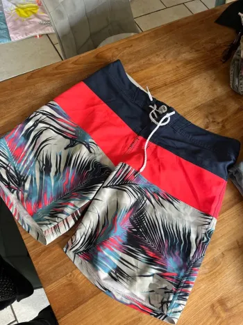 Short de bain 32