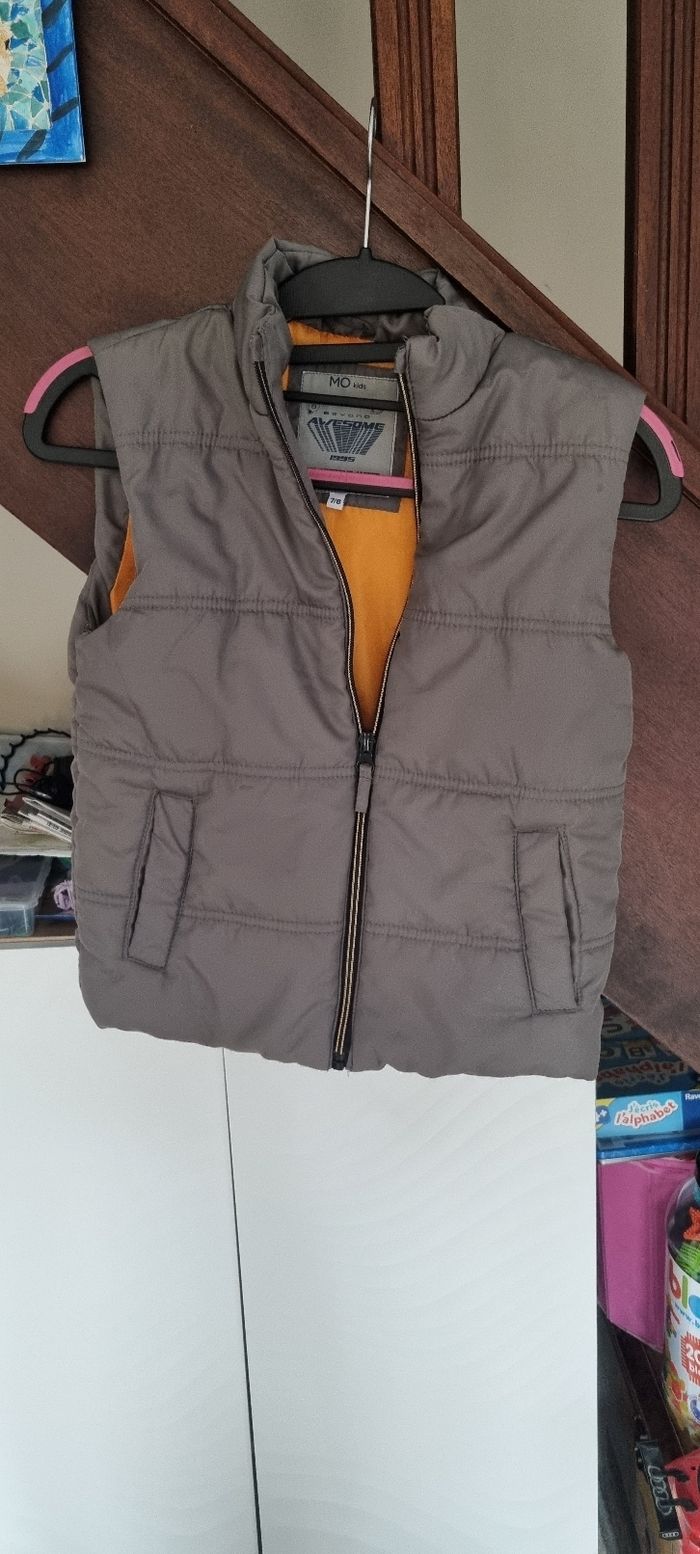 Doudoune sans manches grises