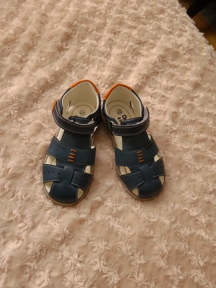 Sandale Charlie & friends taille 27 - photo numéro 2