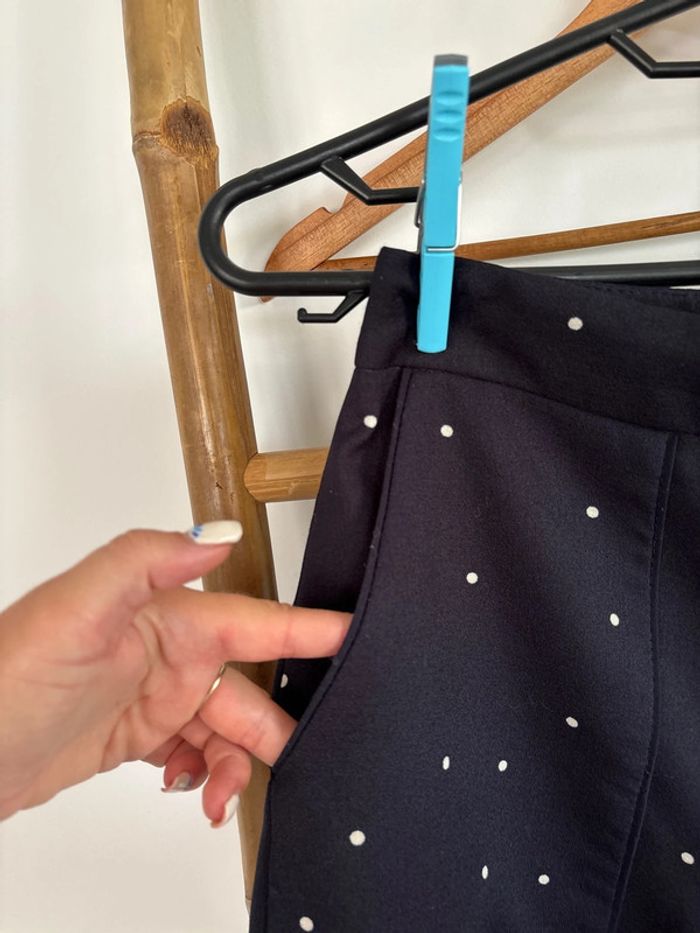 Short bleu marine à pois blanc Zara taille XS - photo numéro 2