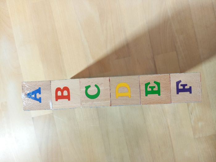 Cubes / puzzle en bois - photo numéro 7