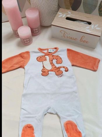 Grenouillère velours thème Winnie l'OursonDisney garçon 3 mois