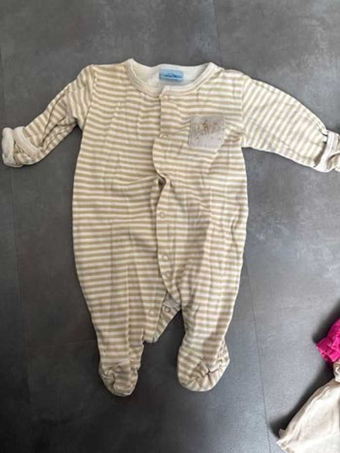 Lot bébé fille 1 mois - photo numéro 2