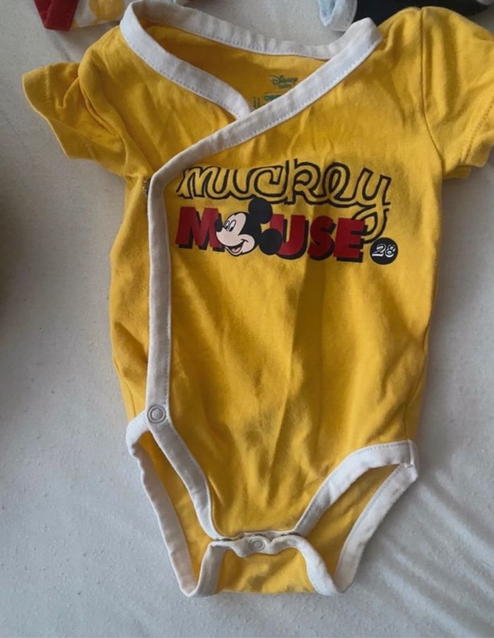 Lot de bodies Disney - photo numéro 4