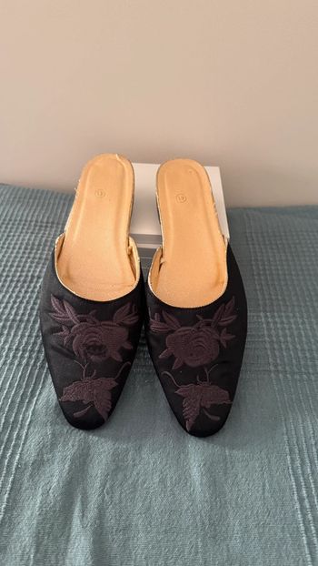Chaussons mocassins, mules, brodé floral  taille 41