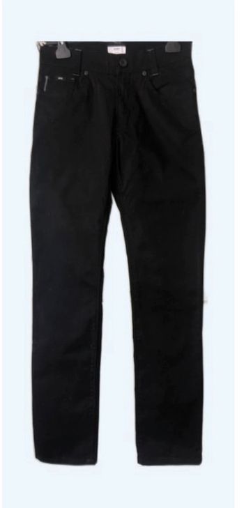 🌻Jean noir Hugo Boss🌻
