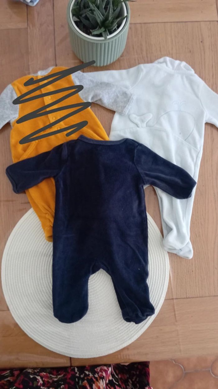 Lot de 8 pyjamas 1 mois - photo numéro 3