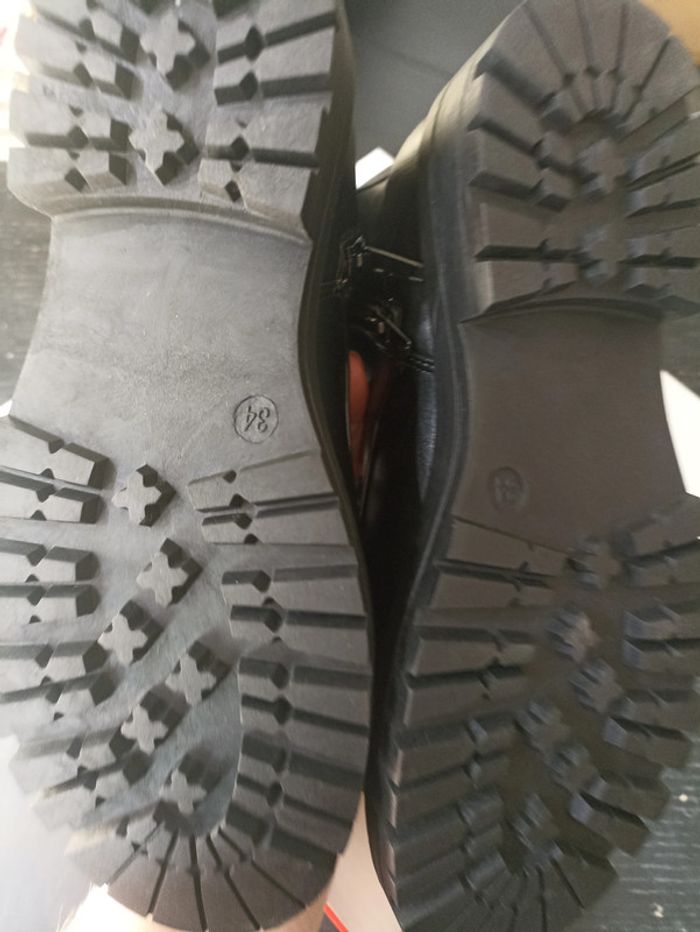 Bottines noires minnie taille 34 neuves - photo numéro 4