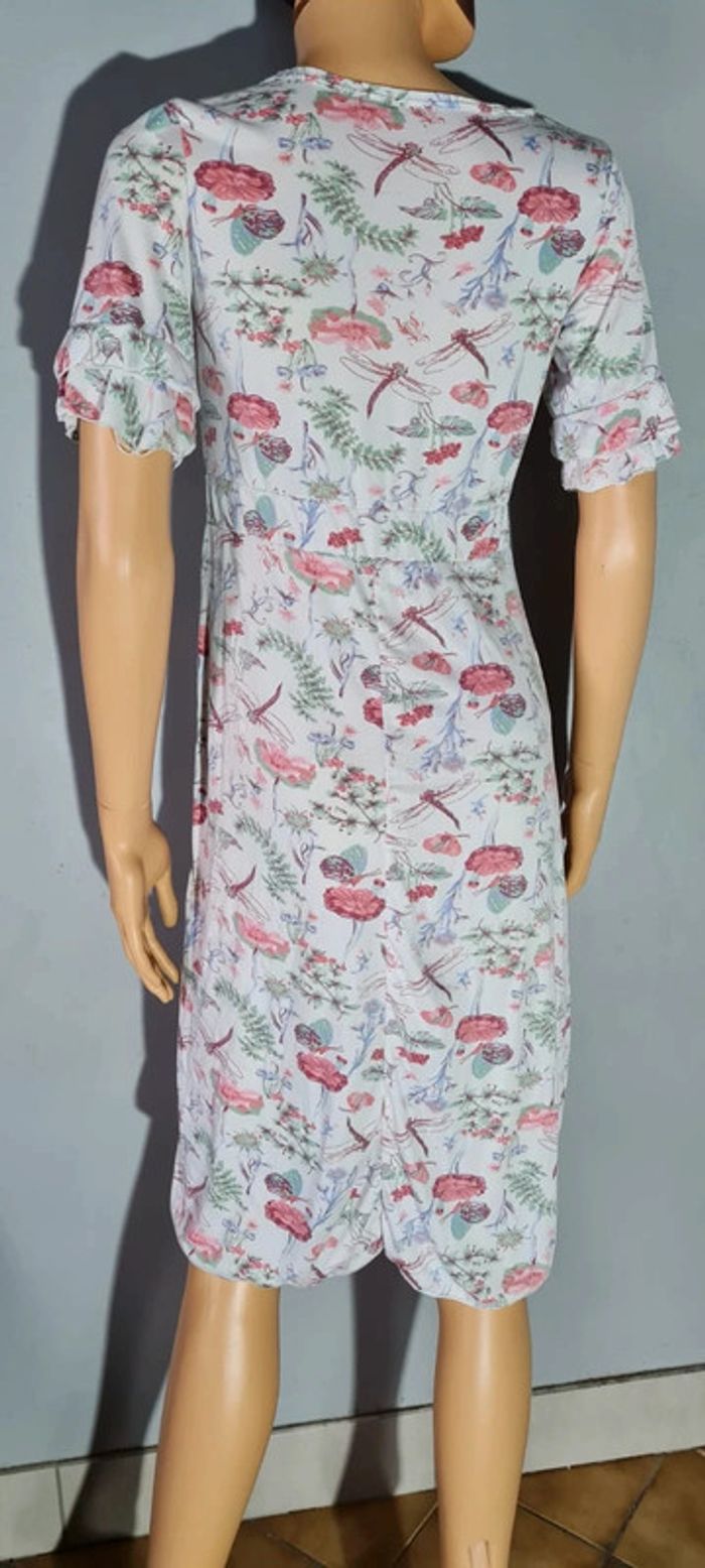 Robe fleurie - photo numéro 3