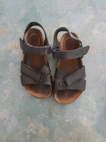 Sandales en cuir taille 33