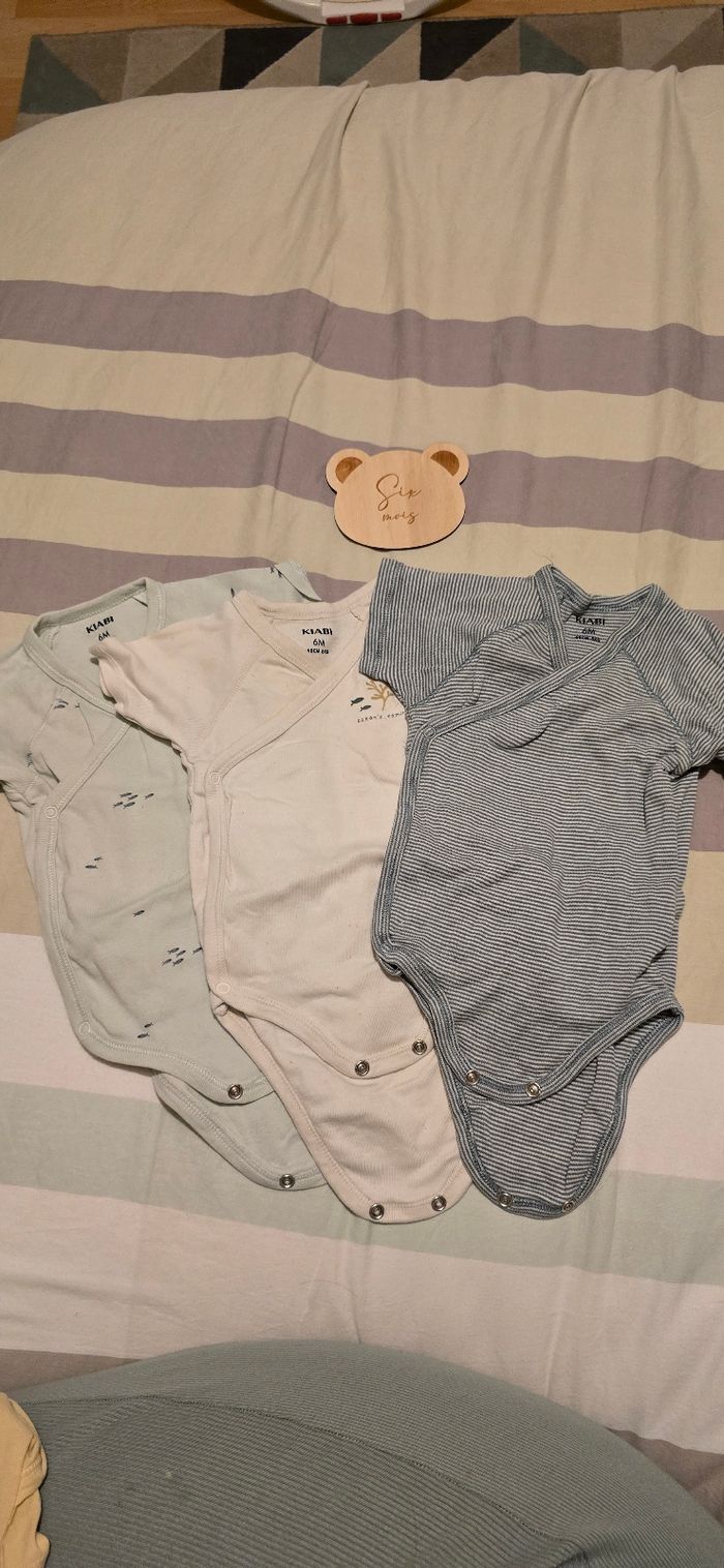 Lot de 3 bodies 6 mois - photo numéro 2