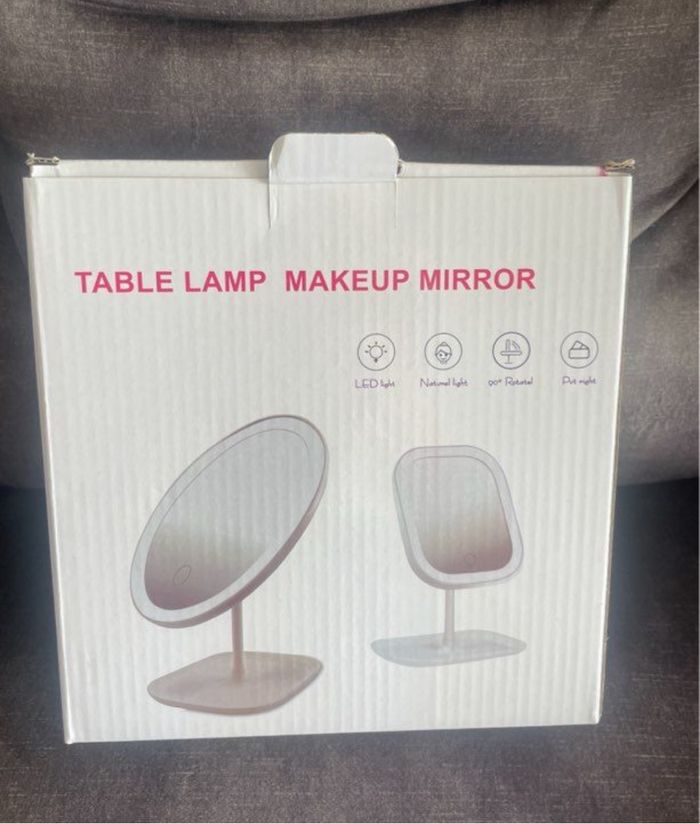 Miroir lumineux à recharge USB neuf - photo numéro 2