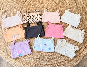 Lot de 11 bodies taille 12 mois