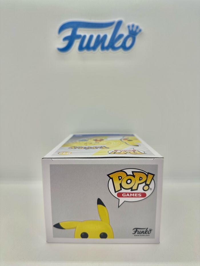 Funko Pop Pokemon Pikachu 842 Diamond Fall Convention 2021 - photo numéro 6
