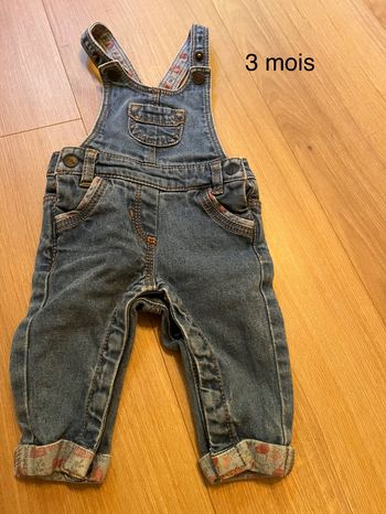 Salopette tape à l’œil