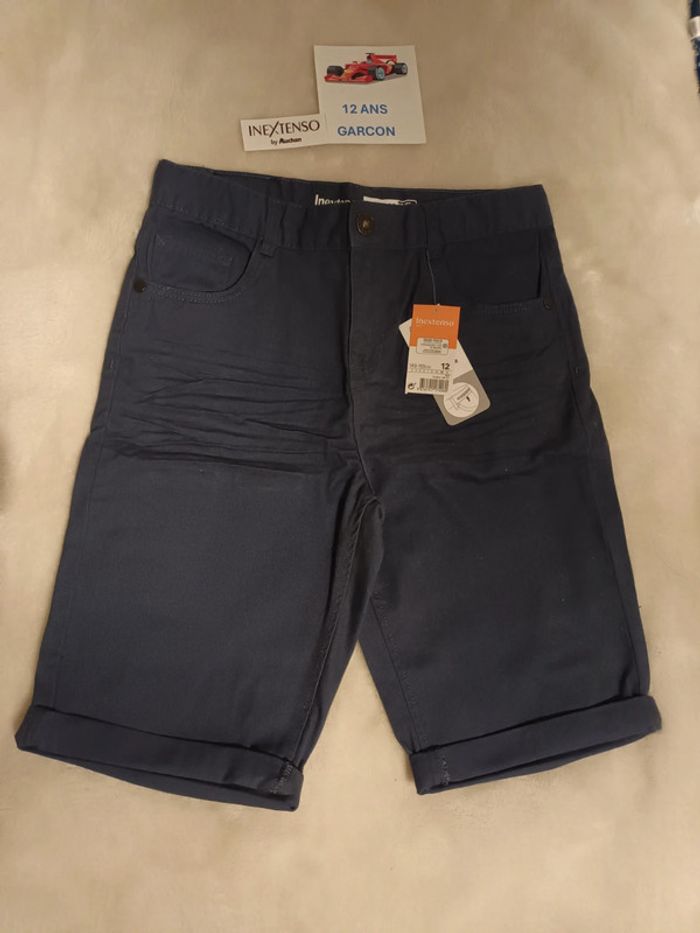 Short 12 ans in extenso neuf