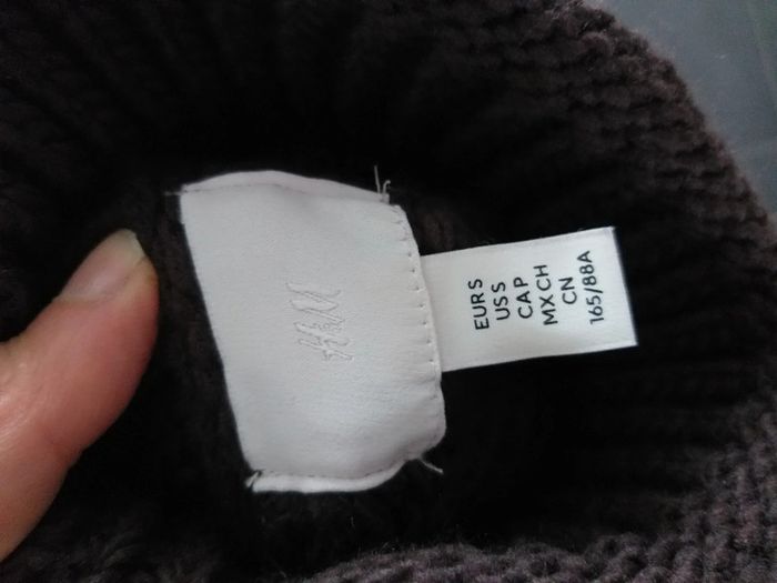 Pull H&M neuf - photo numéro 2