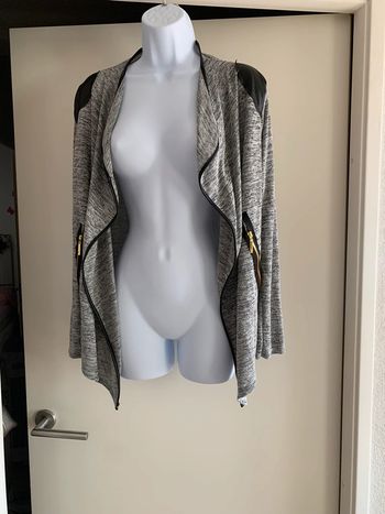 Veste grise détails poches