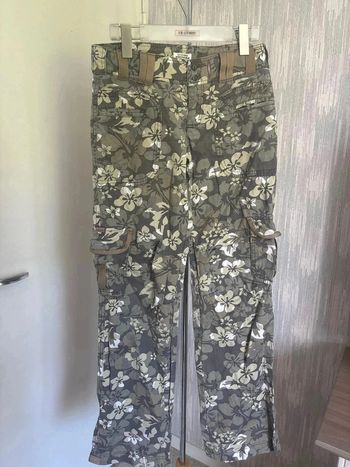 Pantalon de fleur taille 36 marque chose promise•