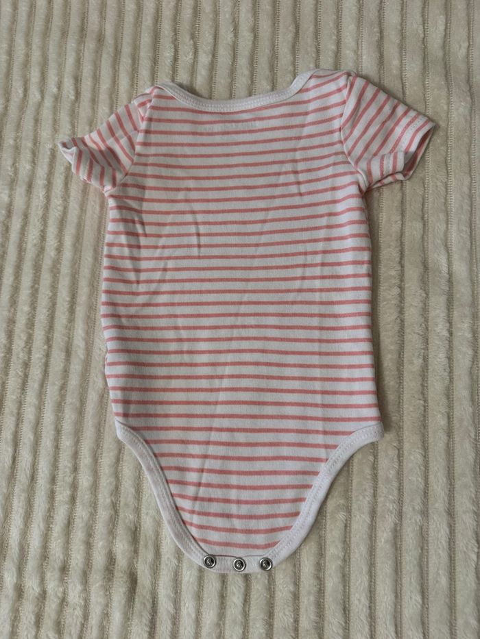 Lot de Bodies - manches longues- blanc, rose - In Extenso - 6 mois - excellent état - photo numéro 2