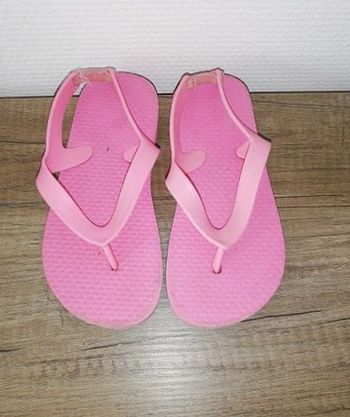 Tong roses pointures 28 avec élastique à l'arrière