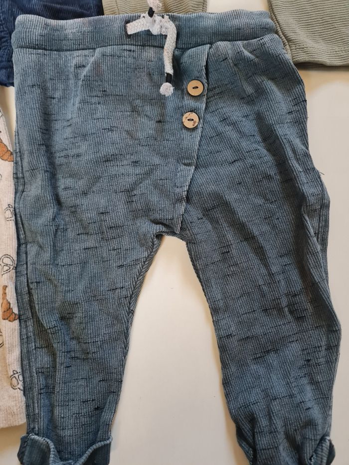 Lot 4  pantalons  garçon - photo numéro 2