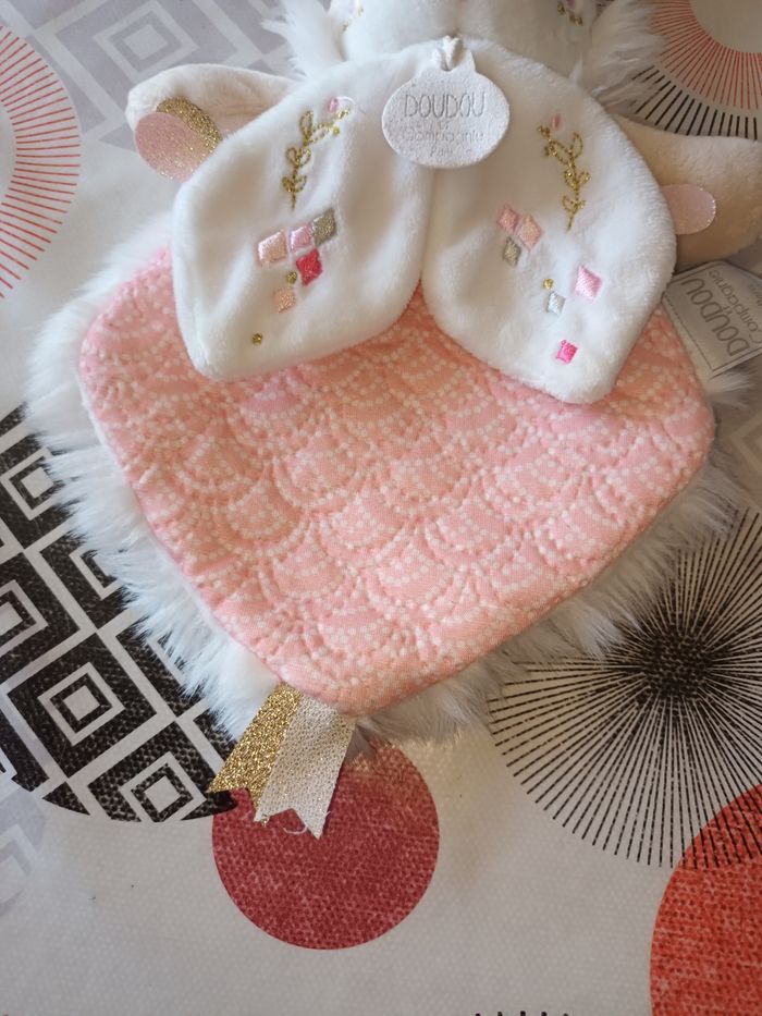 Doudou lapin de sucre rose 🐰 Doudou et Compagnie Neuf 🏷 - photo numéro 3