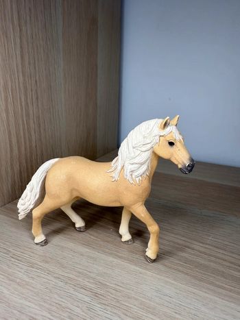 Étalon andalou schleich