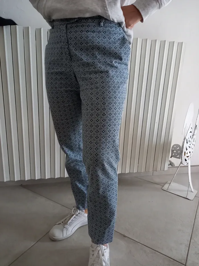 Pantalon léger .