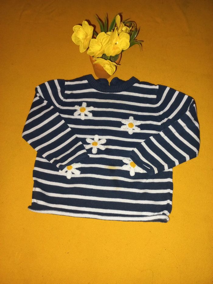 Beau pull marine a tournesols - photo numéro 2