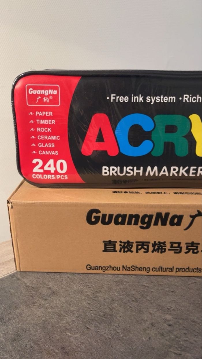 Feutres acrylique GuangNa 240 avec pochette - photo numéro 5