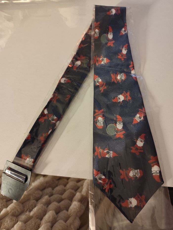 Cravate - photo numéro 2